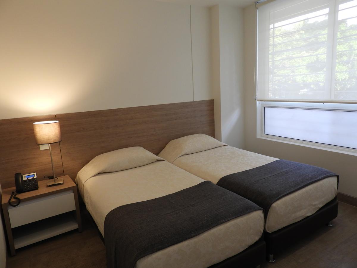Park V Hotel Кали Екстериор снимка